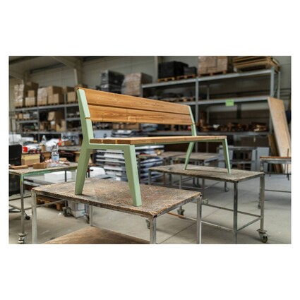 E1 - An entry model into the world of quality benches. The …